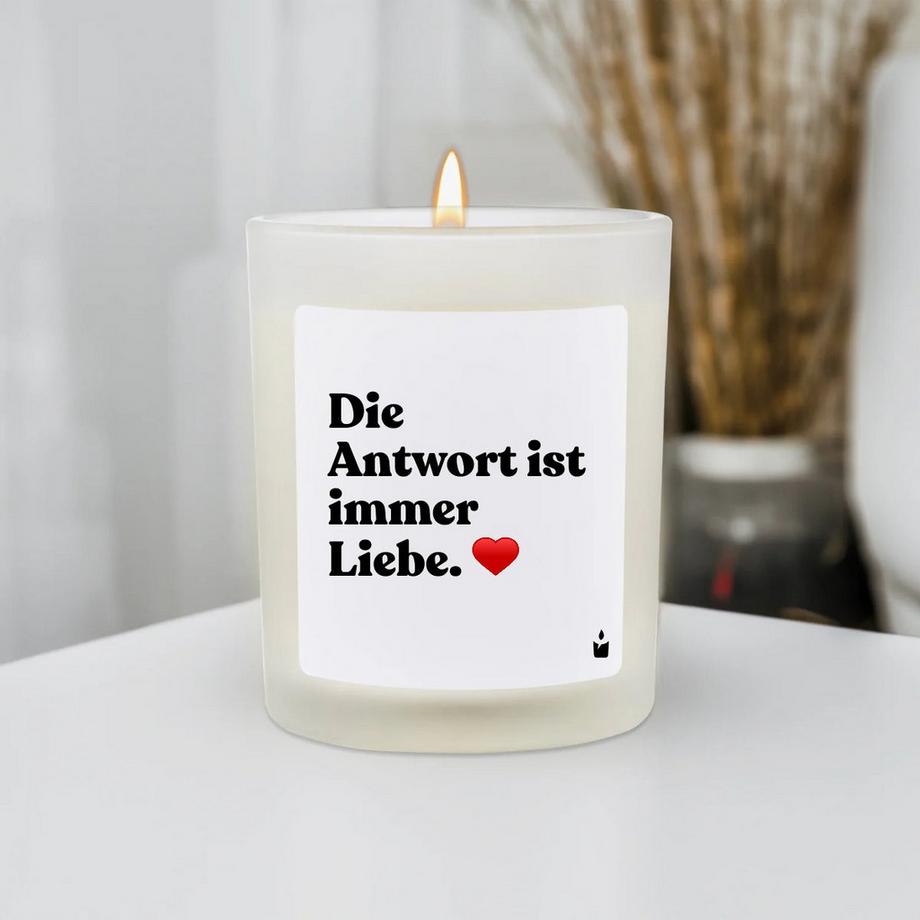 CandleHand Bougie parfumée Woody Die Antwort ist immer Liebe.  