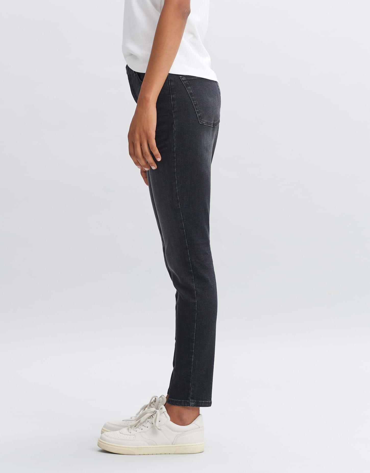 OPUS  Slim Jeans Evita dark Figurbetont 