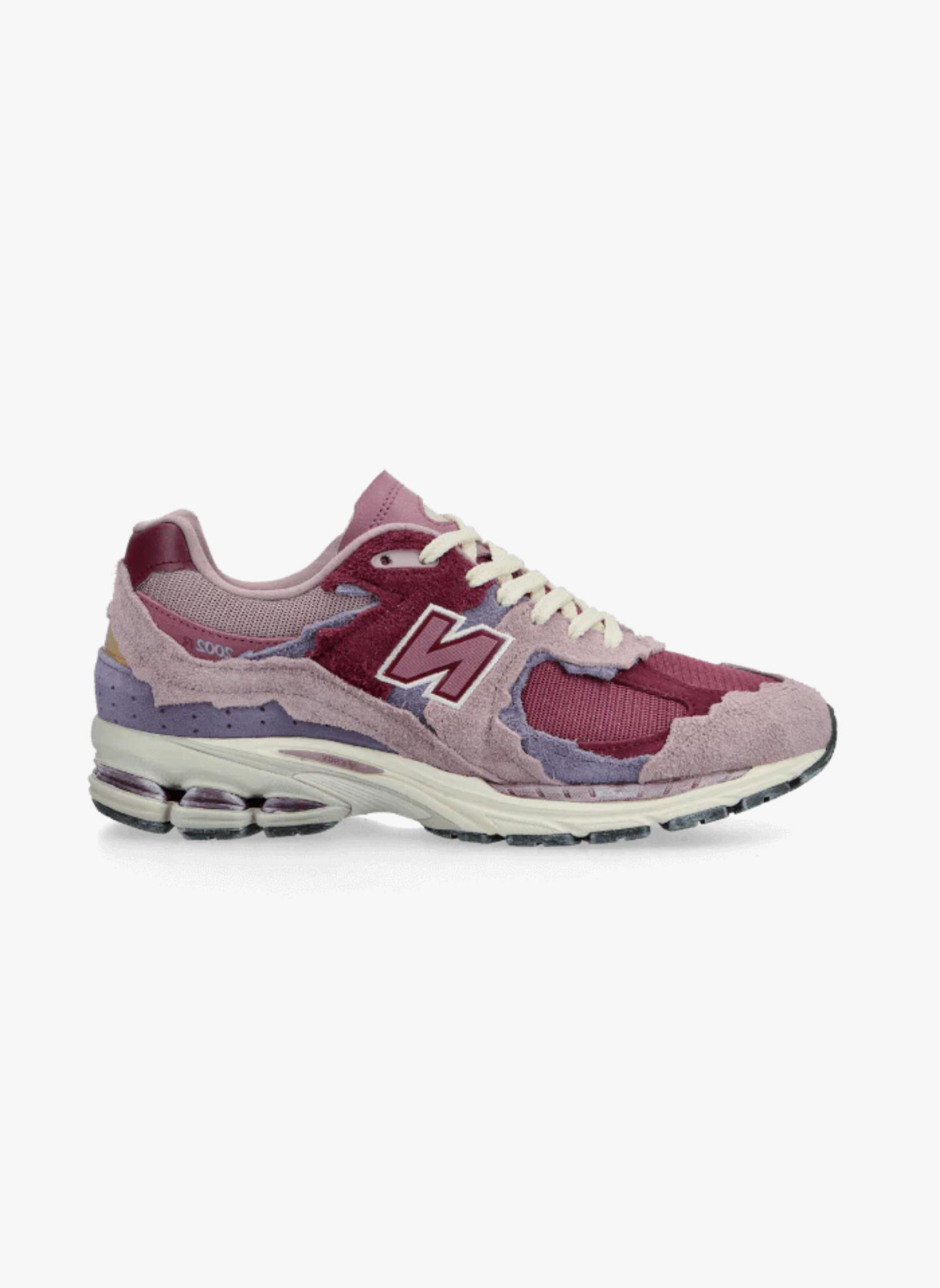 new balance  2002R Protection Pack 