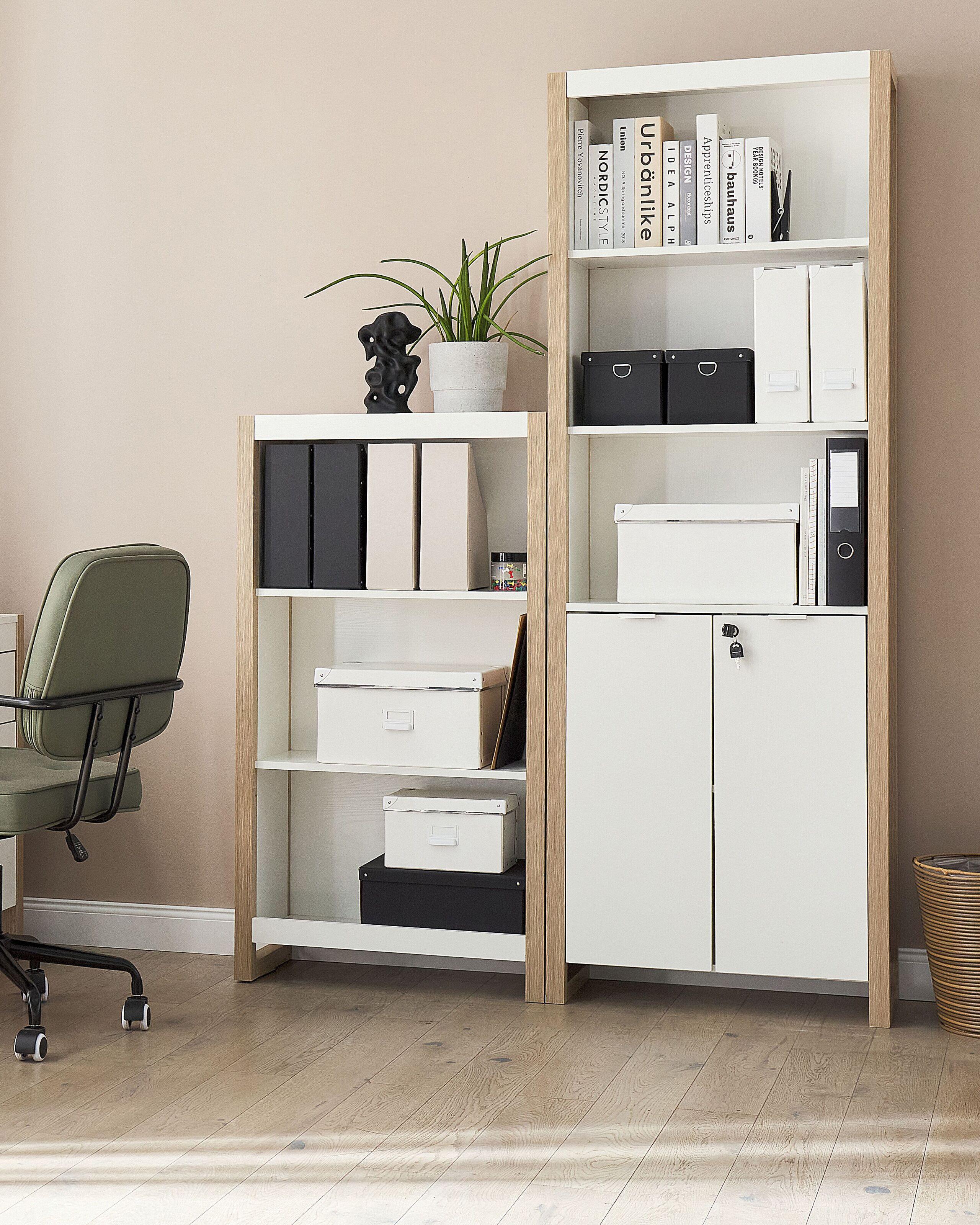 Beliani Bücherregal mit 3 Ebenen aus Faserplatte Modern JOHNSON  