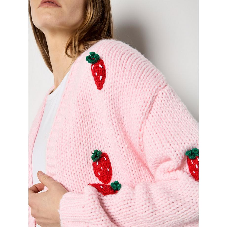 APRICOT Grobe Strickjacke Erdbeermuster  