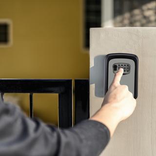 B2X Schlüsselschrank mit vierstelligem Codeschloss  