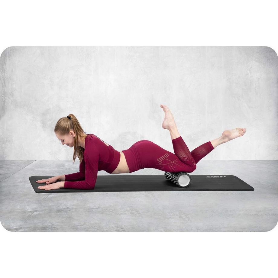 B2X  Rullo da allenamento 33x14 cm NS-953 nero 