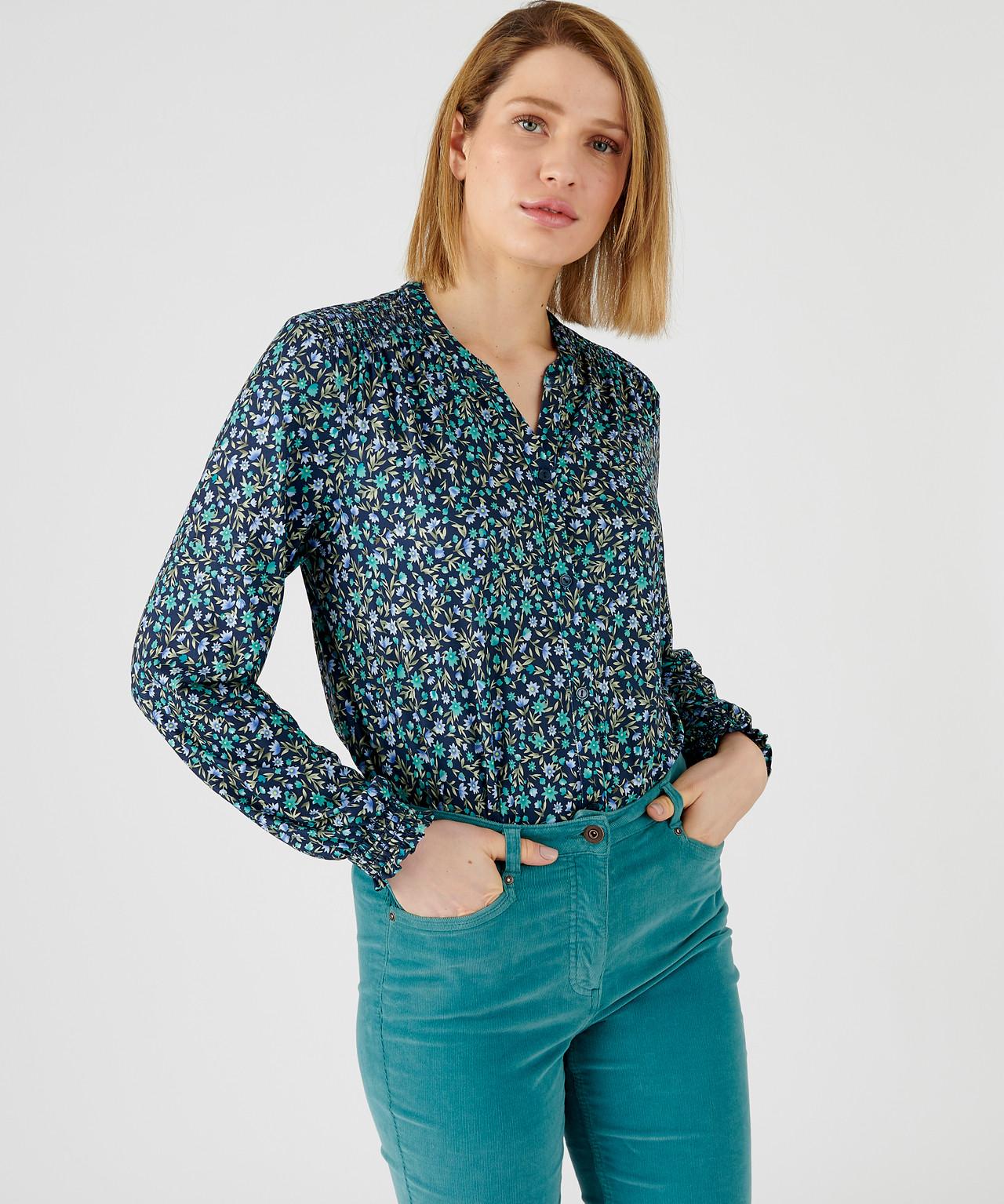 Damart  Gesmokte Bluse mit Blumenmuster. 