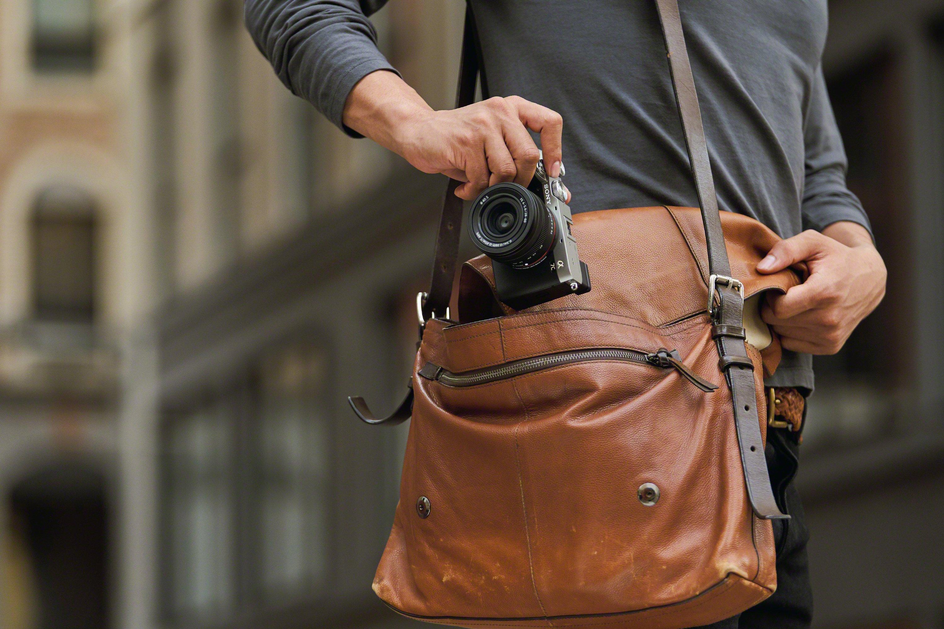 SONY  Sony α 7C MILC 24,2 MP CMOS 6000 x 4000 pixels Noir 