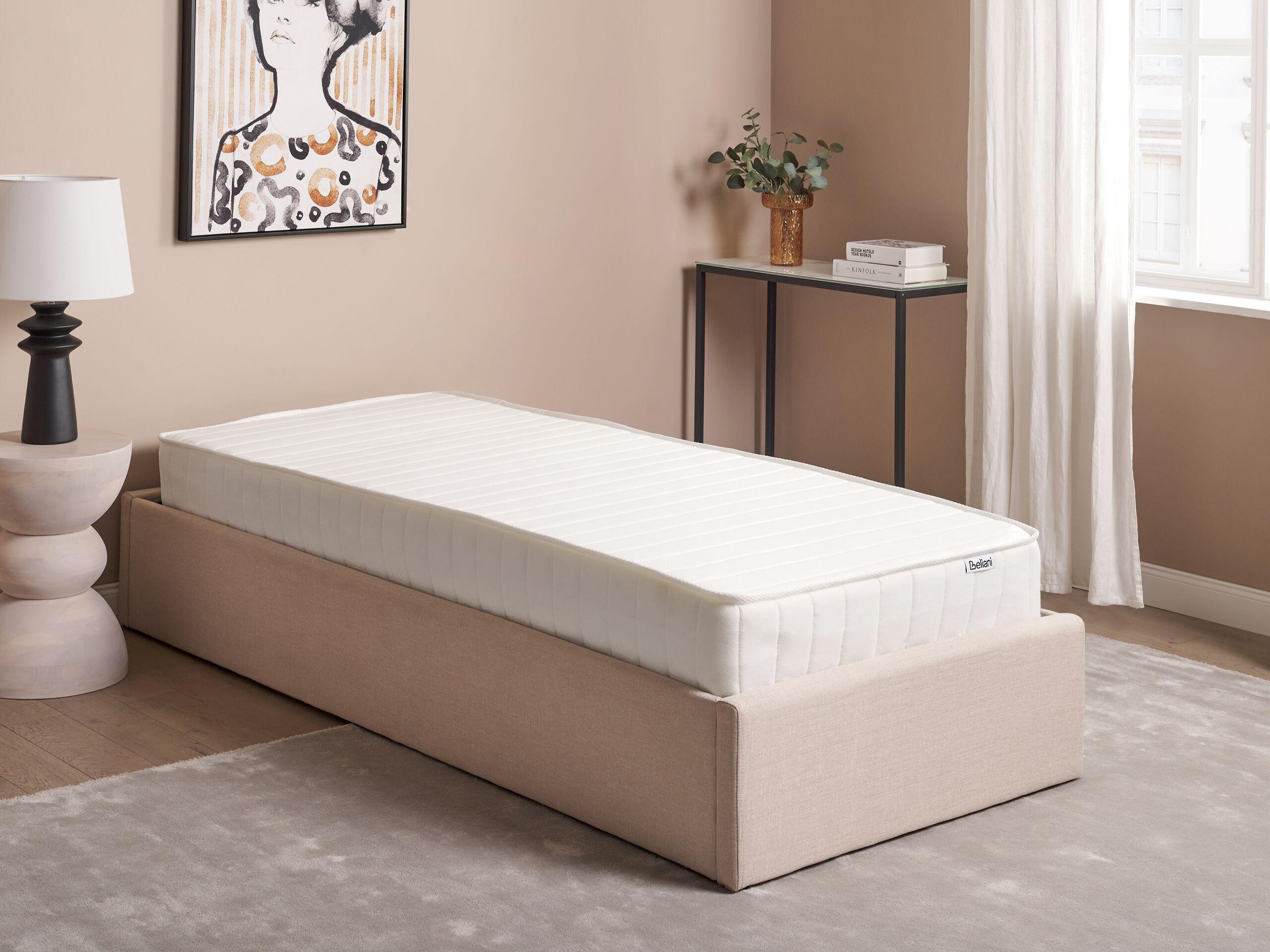 Beliani Matelas à ressorts ensachés en mousse à mémoire de forme en Ressorts ensachés DELIGHTFUL  