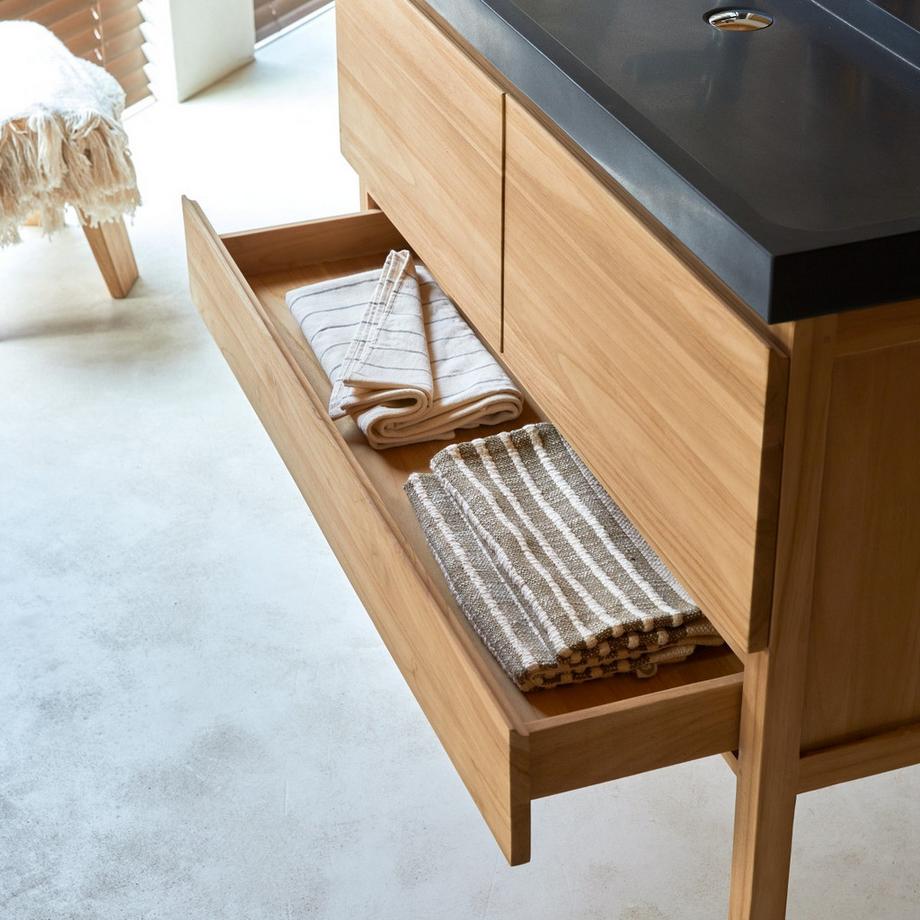 Tikamoon Badezimmermöbel aus massivem Teakholz und Lavastein 120 cm Edgar  