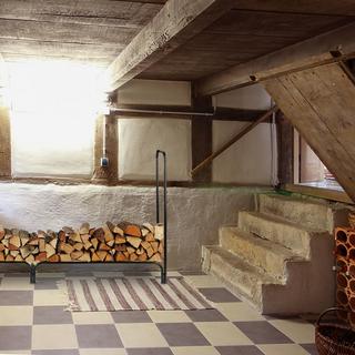 B2X Großes Brennholzregal aus Metall  