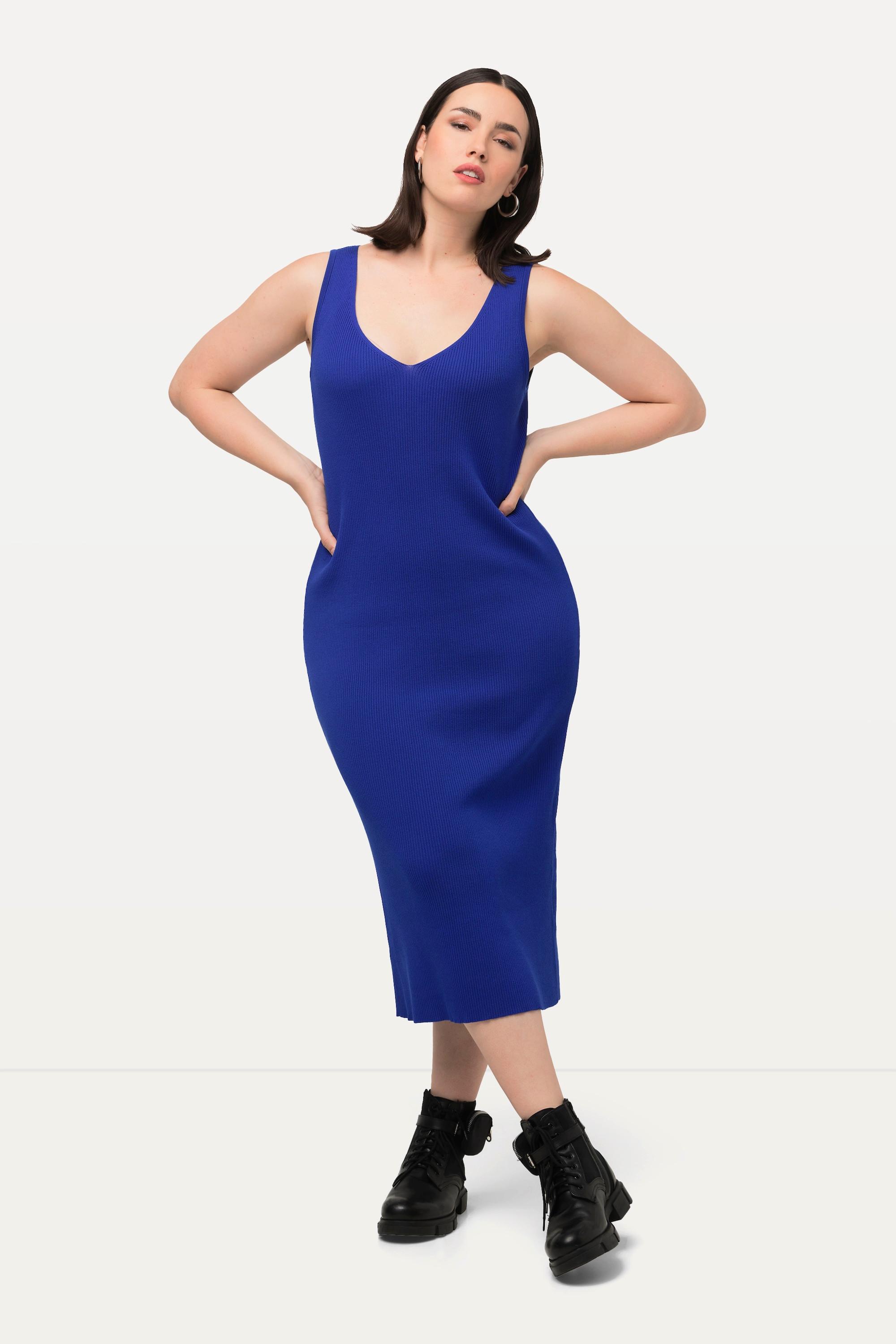 Ulla Popken Robe en maille côtelée sans manches Encolure en V Longueur midi Coupe Slim Fit  