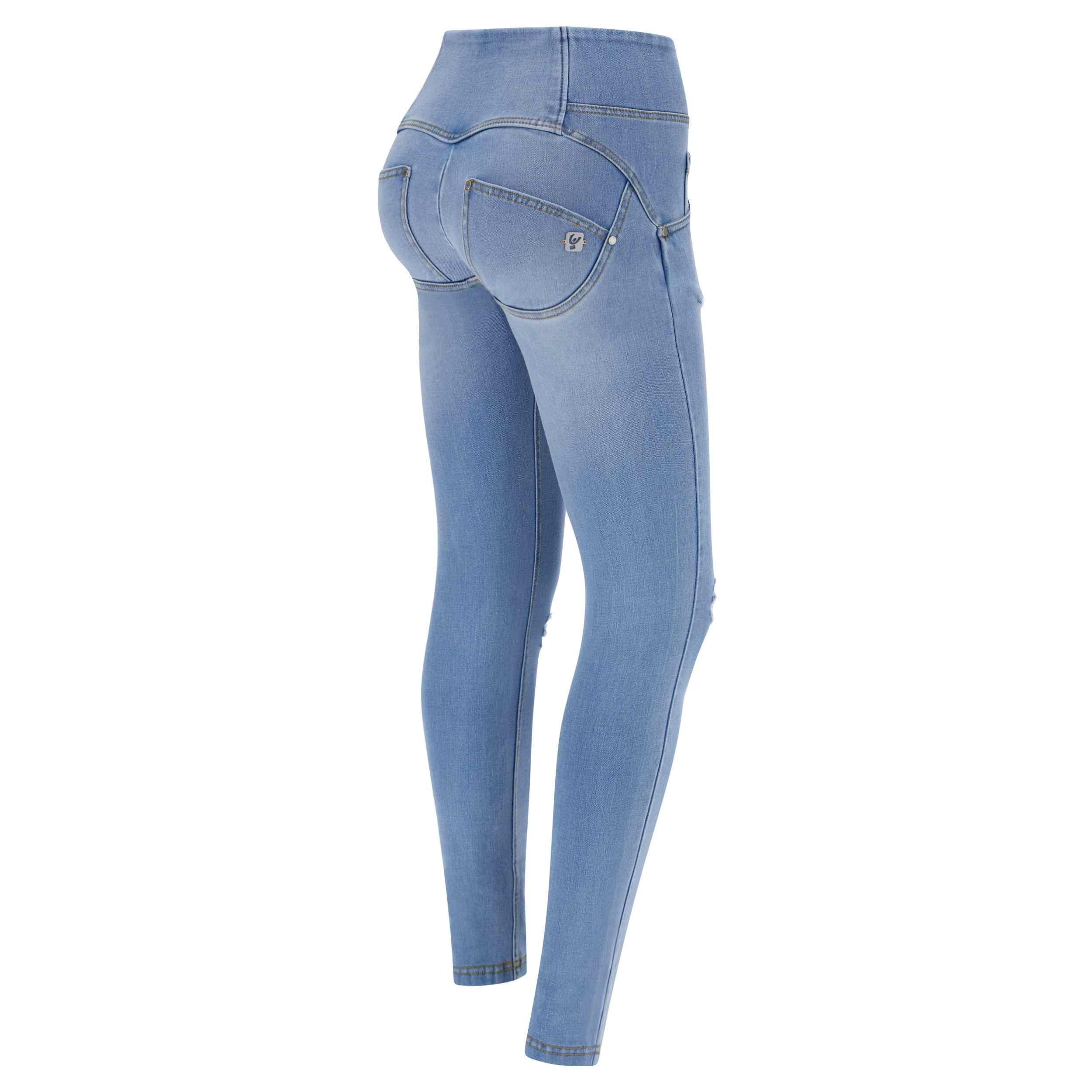 FREDDY  Jeans push-up WR.UP® con vita media in tessuto denim con strappi. 