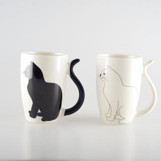 Aulica TASSES CHAT NOIR ET BLANC AVEC ANSE EN FORME DE QUEUE - LOT DE 2  