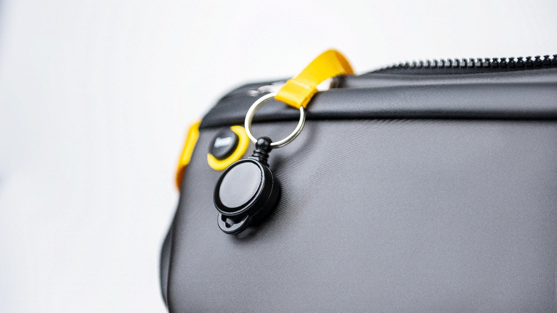 Divoom Pixoo Sling Bag mit Pixeldisplay  