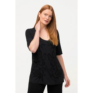 Ulla Popken  T-shirt avec jolie broderie en perles. Décolleté rond, manches courtes. 