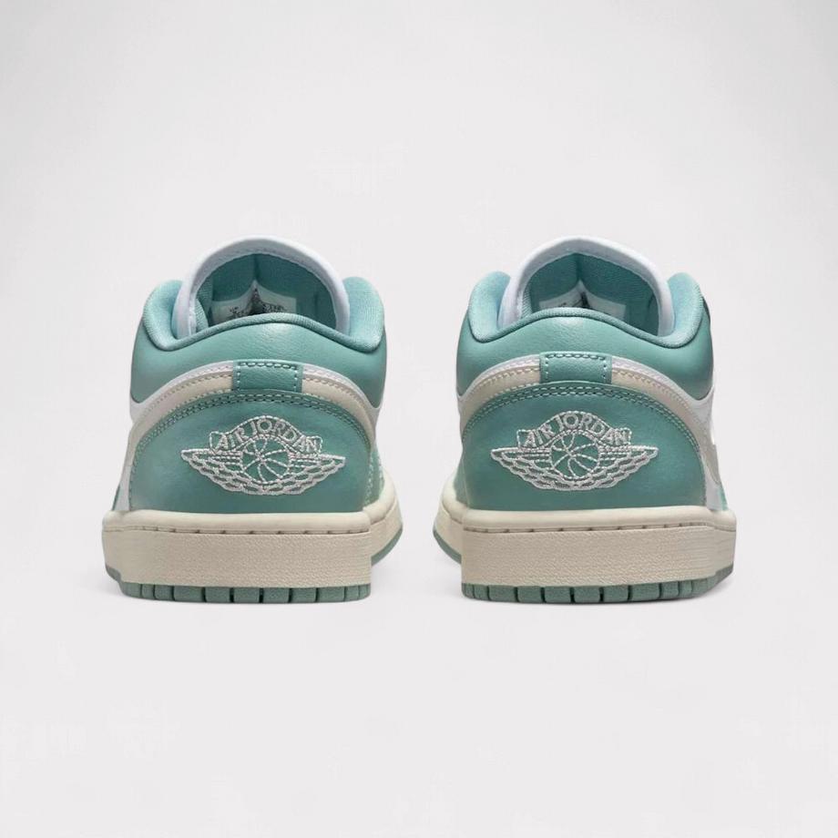 NIKE Air Jordan 1 Low Baskets  
