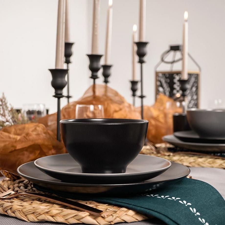 Orion  Plateau en céramique intemporel dans une couleur tendance pour toutes les occasions 