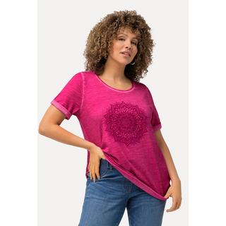 Ulla Popken  T-shirt classica con stampa floccata con mandala, scollo a girocollo e mezze maniche 