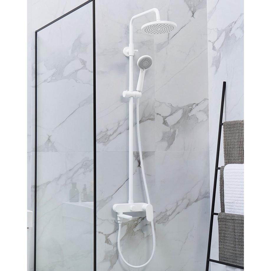 Beliani Duschsystem mit Mischbatterie und Regenbrause aus Messing Modern GURARA  