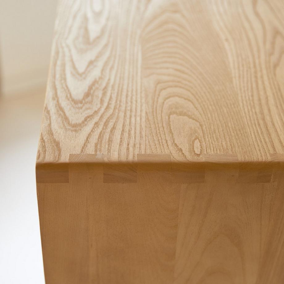 Tikamoon Libreria alta per bambini in legno di olmo massello e rattan Luis  