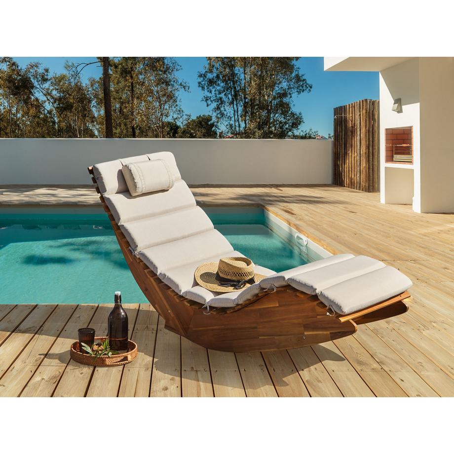 Beliani Sonnenliege mit Kissen aus Akazienholz  BRESCIA PREMIUM  
