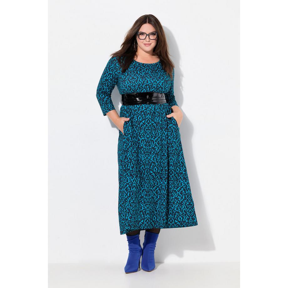 Ulla Popken Robe en jersey Coupe A V-Col Manches 3/4  