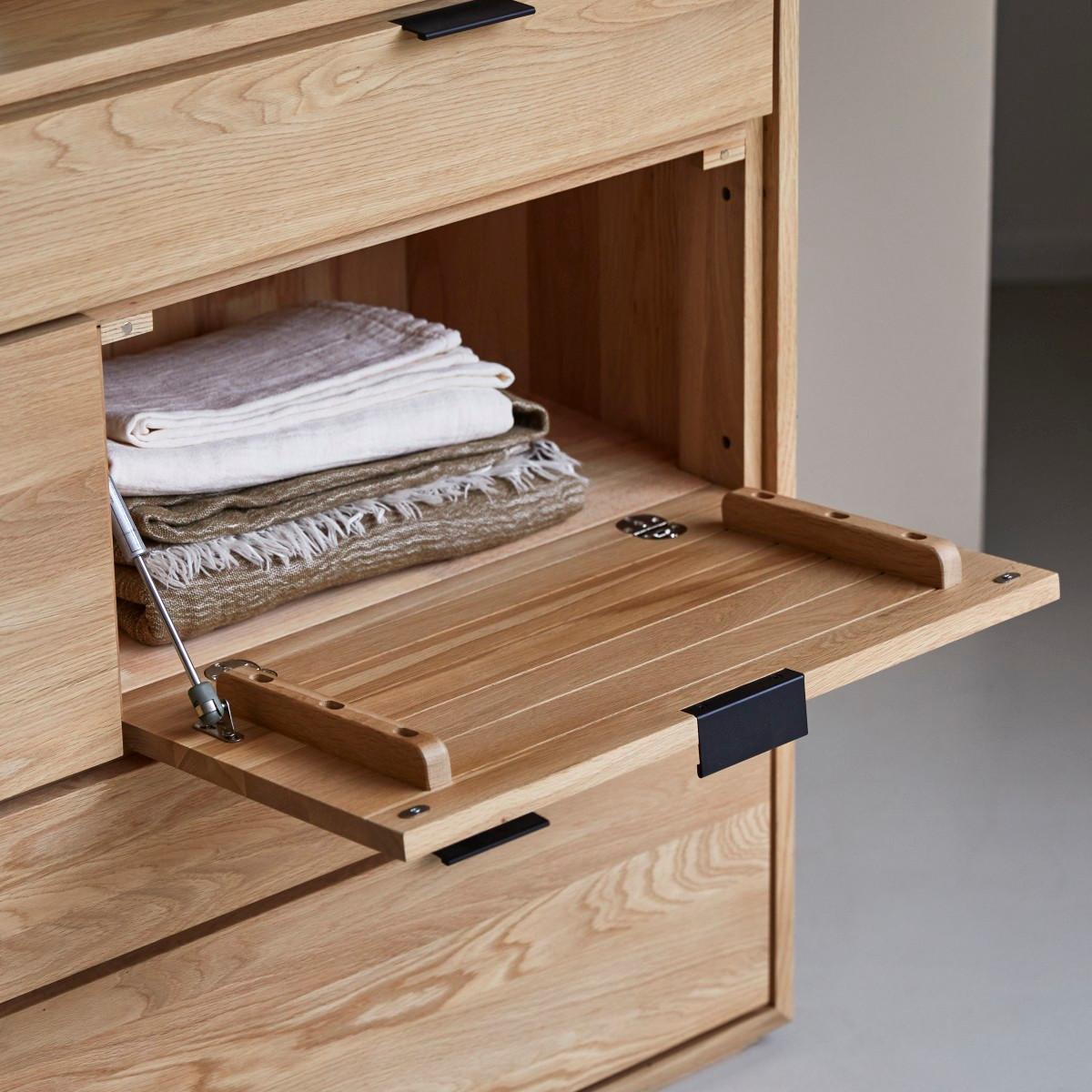 Tikamoon Kommode aus massivem Eichenholz Senson  