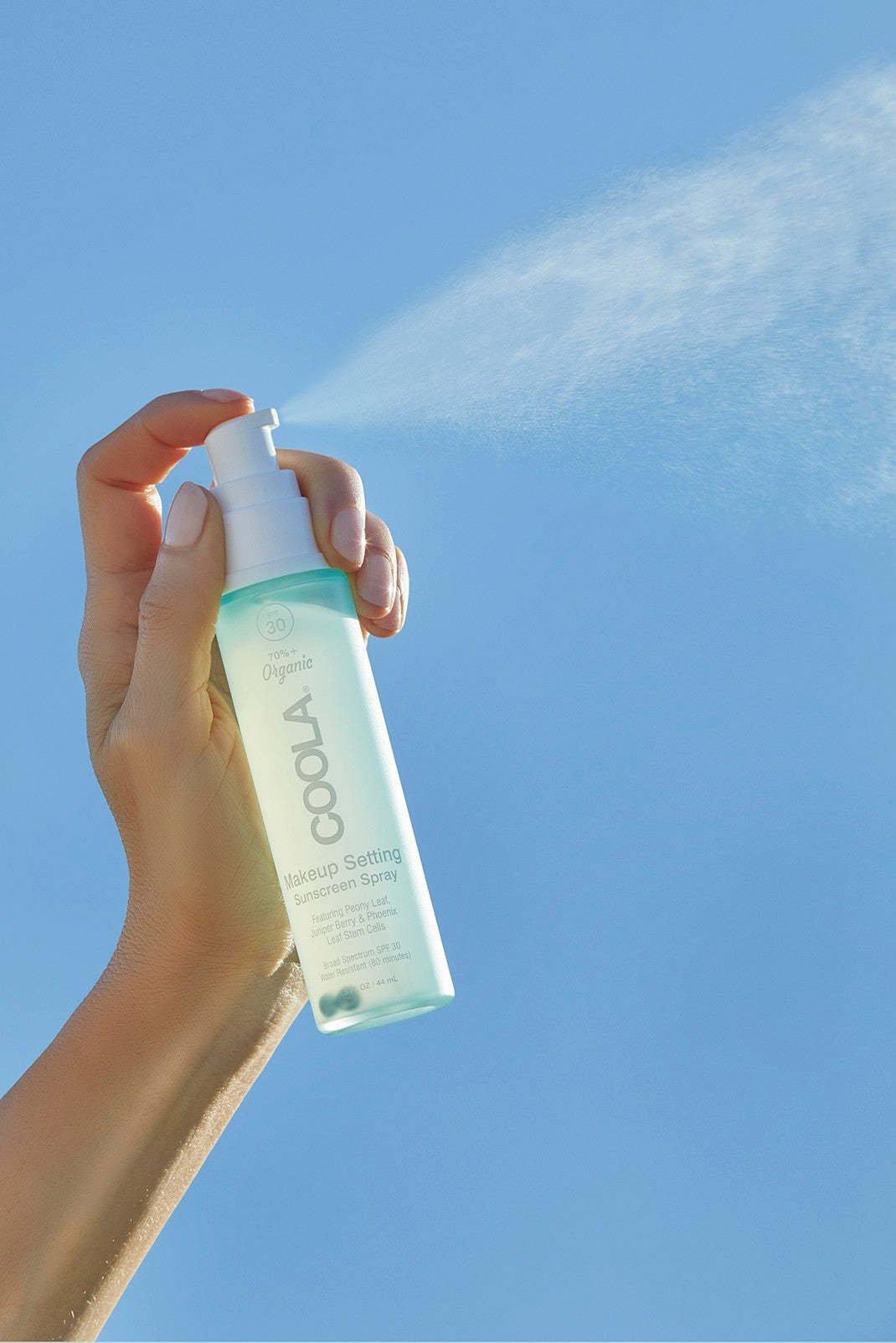 Coola  Spray bio fissante per trucco con protezione solare 