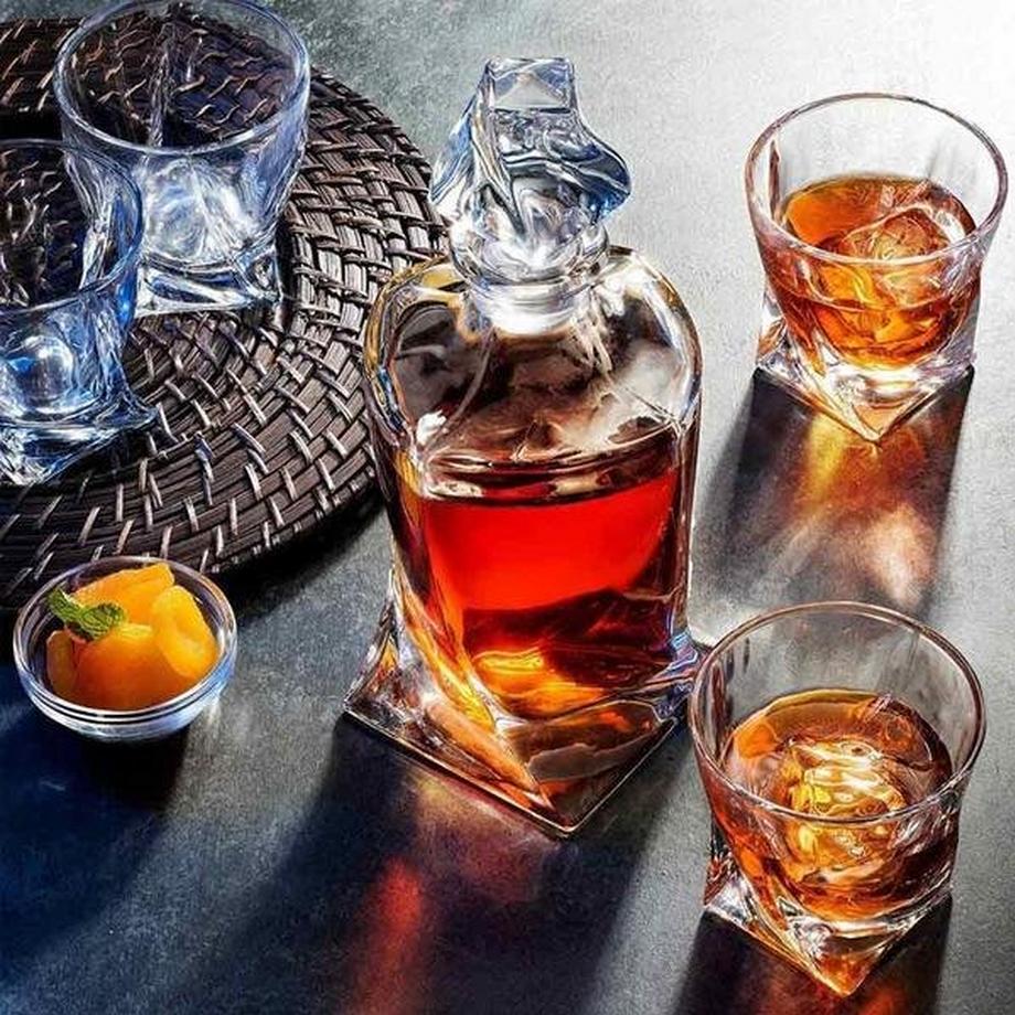 Mikamax Karaffen-Set mit zwei Gläsern - Twisted  