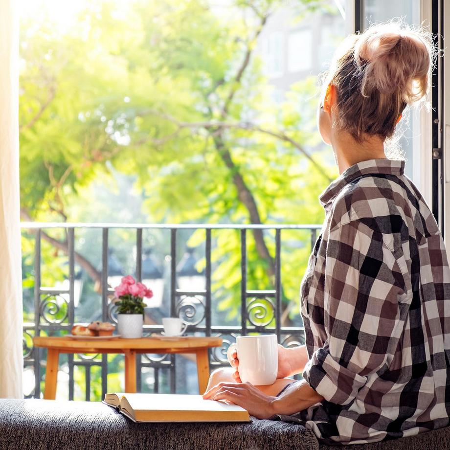 B2X Table pliante demi-ronde en bois  