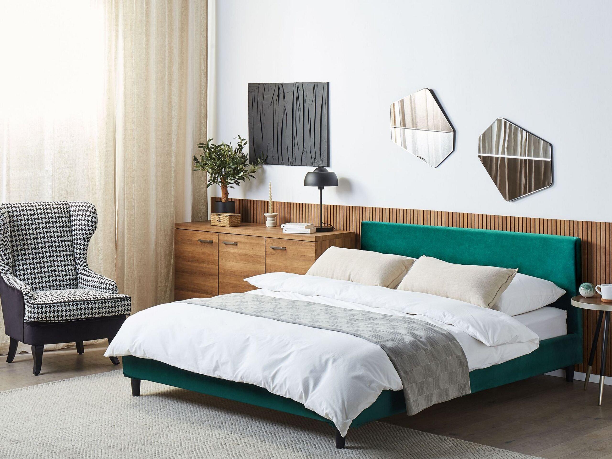 Beliani Bett mit Lattenrost aus Samtstoff Modern FITOU  