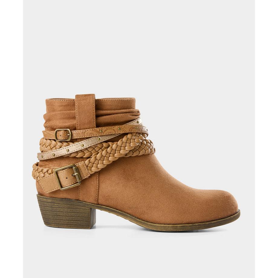 Stiefeletten aus Mikrosuede mit Riemchendetail