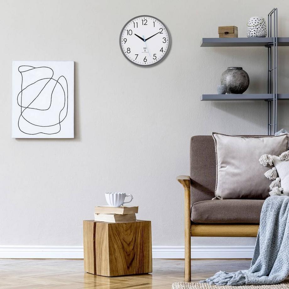 TFA Dostmann Funk-Wanduhr  