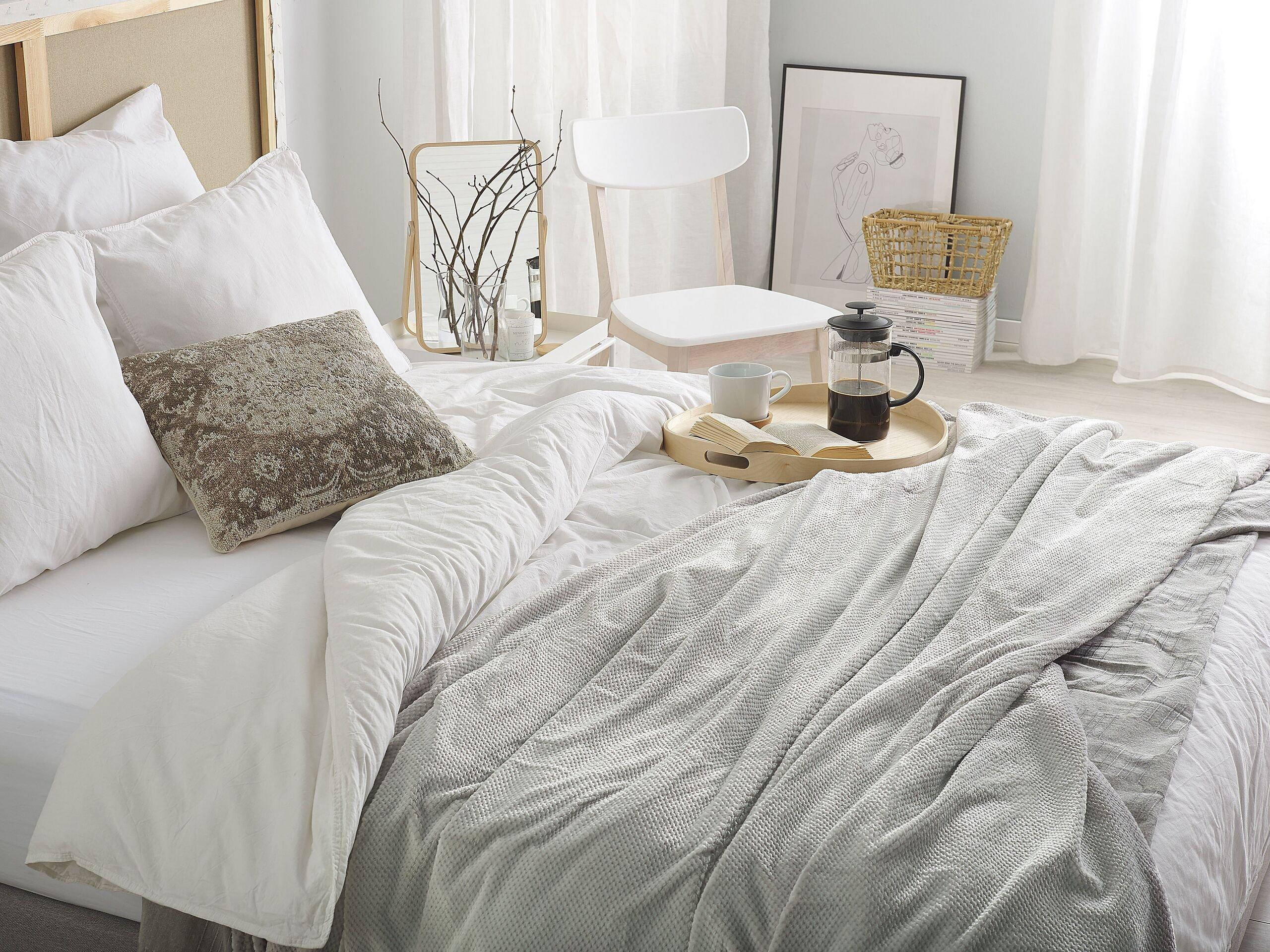 Beliani Coperta Morbida Moderna in Poliestere  