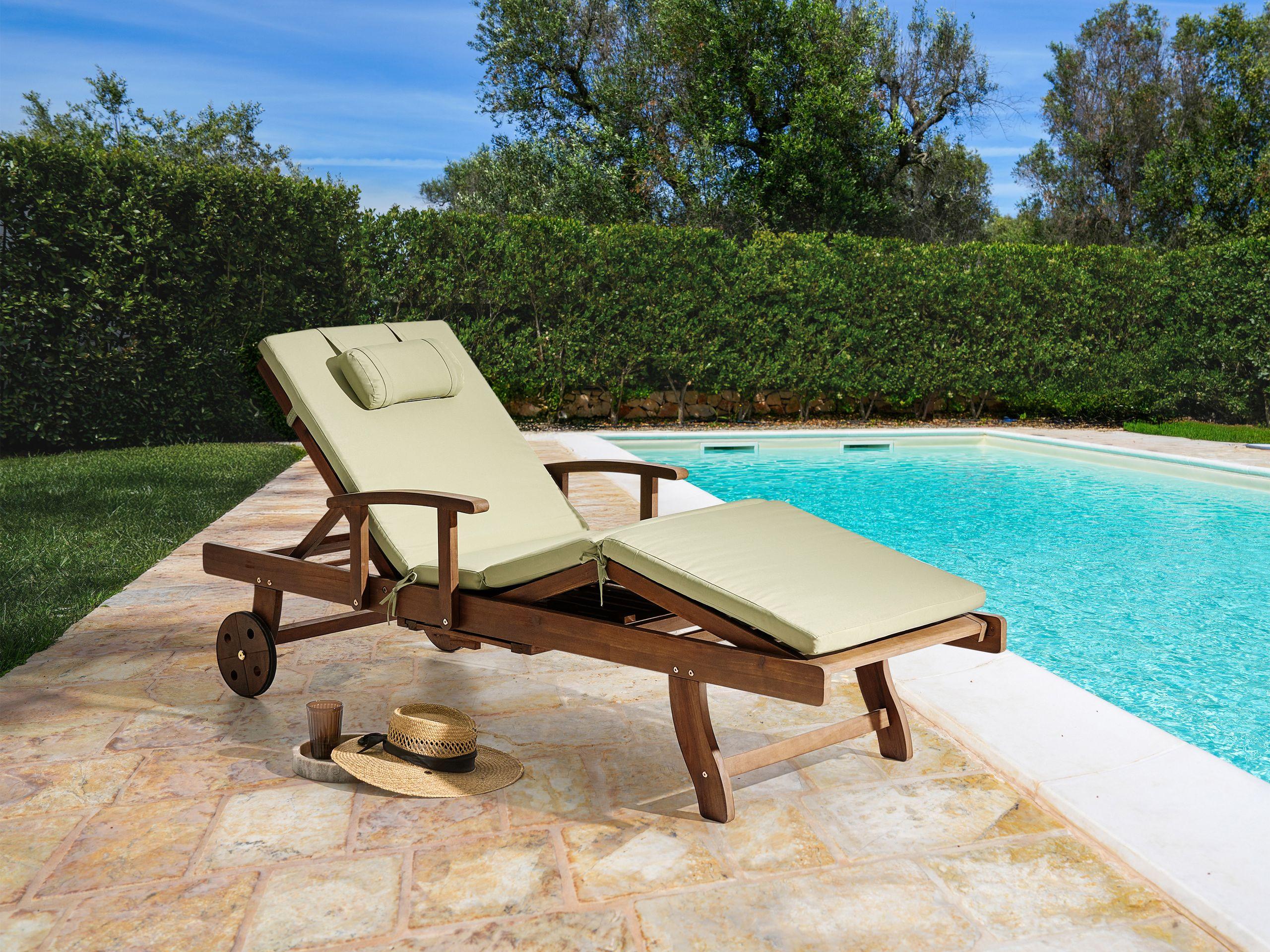 Beliani Sonnenliege mit Kissen aus Akazienholz Klassisch AMANTEA PREMIUM  