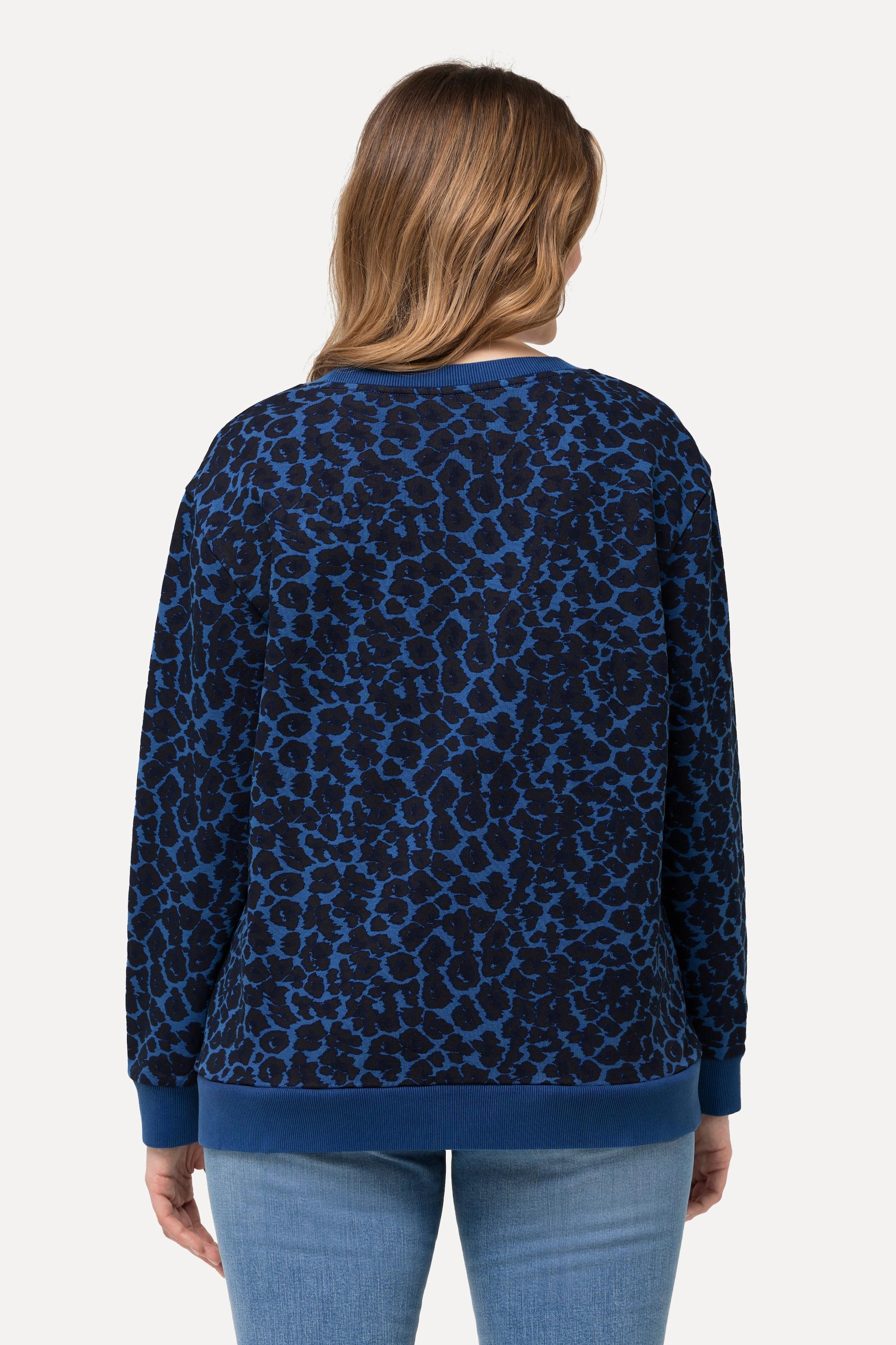 Ulla Popken  Sweat-shirt à manches longues et col rond. Mélange coton-modal avec motif léopard. 