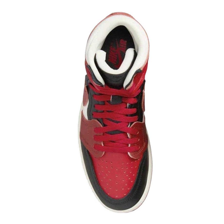 NIKE Air Jordan 1 Baskets Hautes  