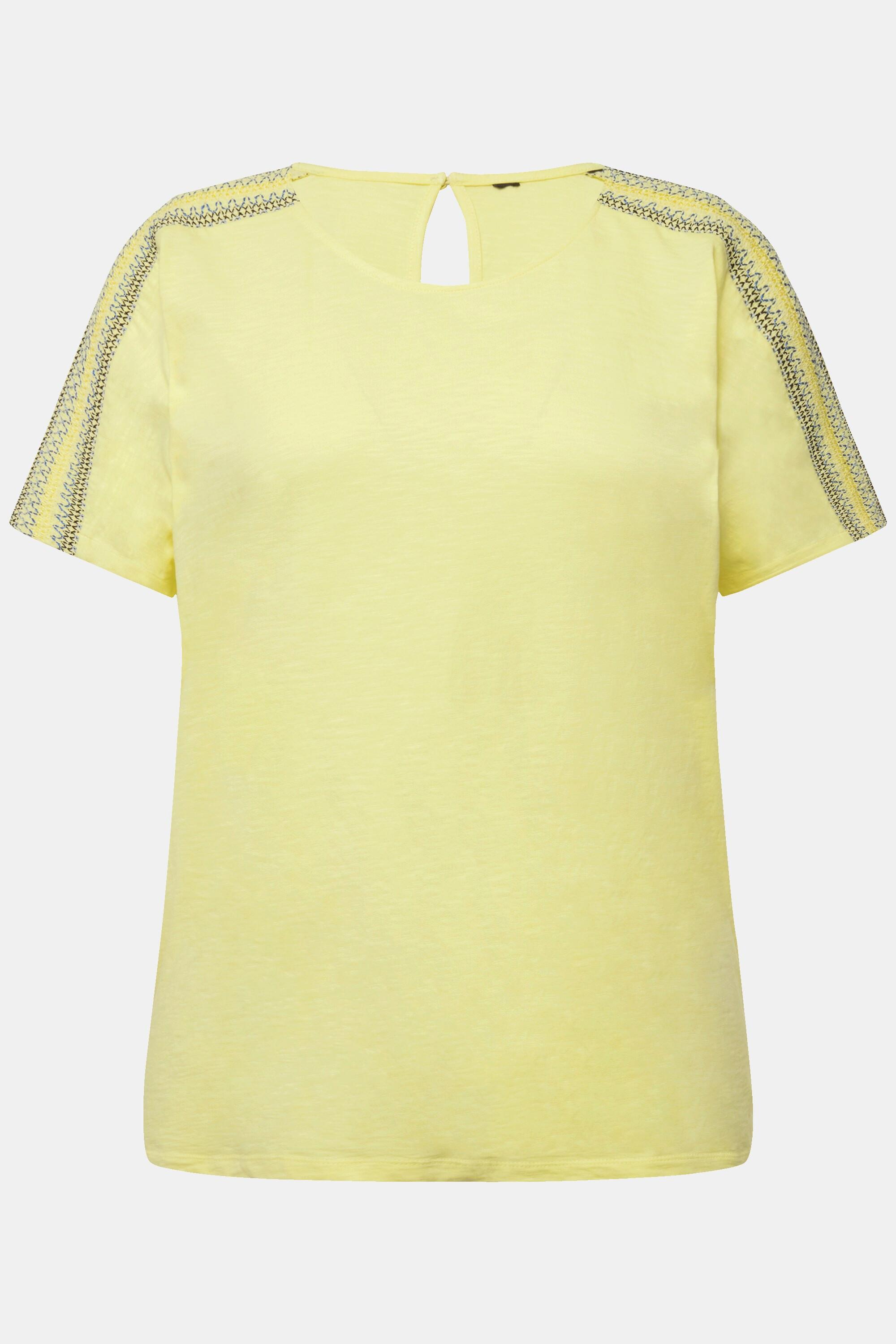 Ulla Popken  T-shirt con ricami, spalle a punto smock, scollo a girocollo e mezze maniche 