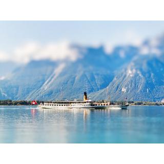 Smartbox  Moments magiques sur le lac Léman lors d'une croisière romantique pour 2 - Coffret Cadeau 