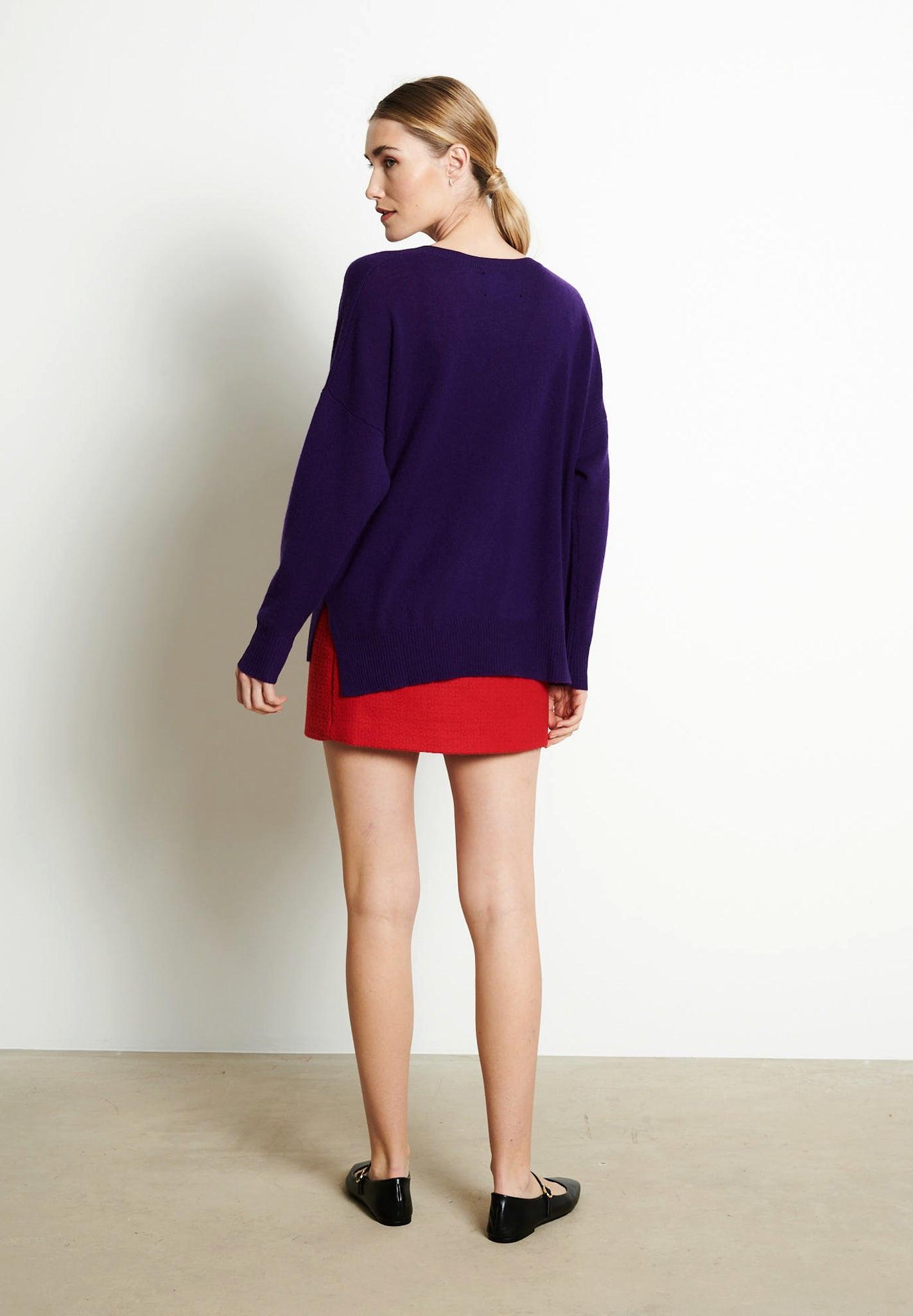 Studio Cashmere8  RIA 3 Maglia profonda oversize con scollo a V - 100% cashmere 