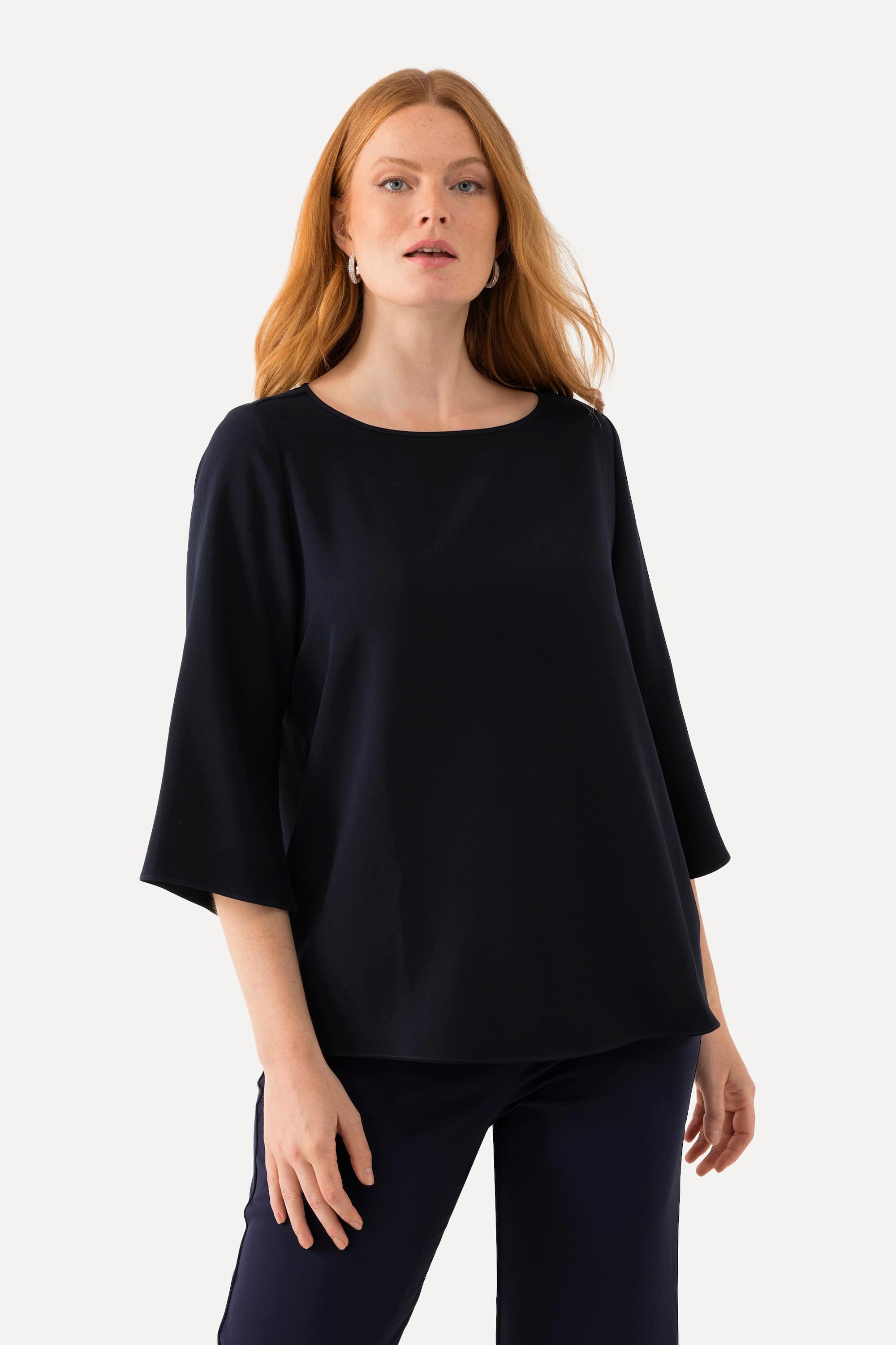 Ulla Popken  Blouse en triacétate. Décolleté rond et manches 3/4. Coupe Boxy Fit. 