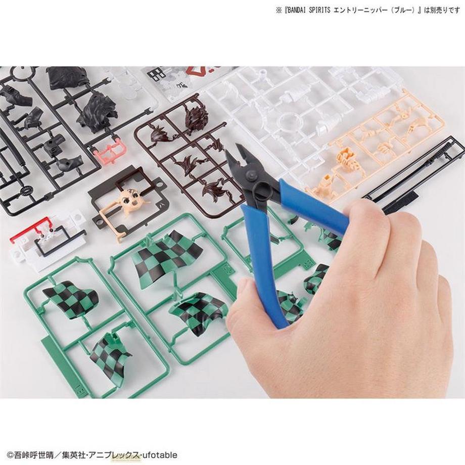 Bandai  Demon Slayer Tanjiro Kamado Model Kit 13cm 