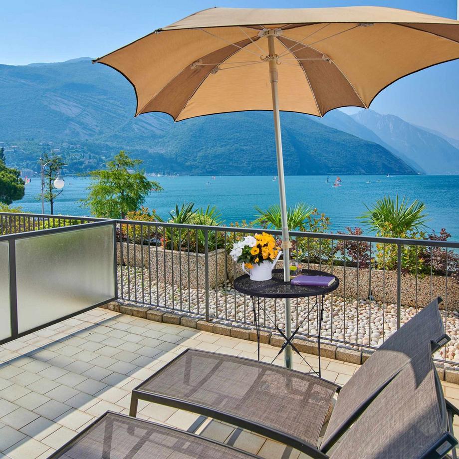 Northix  Tavolo da balcone pieghevole nero 