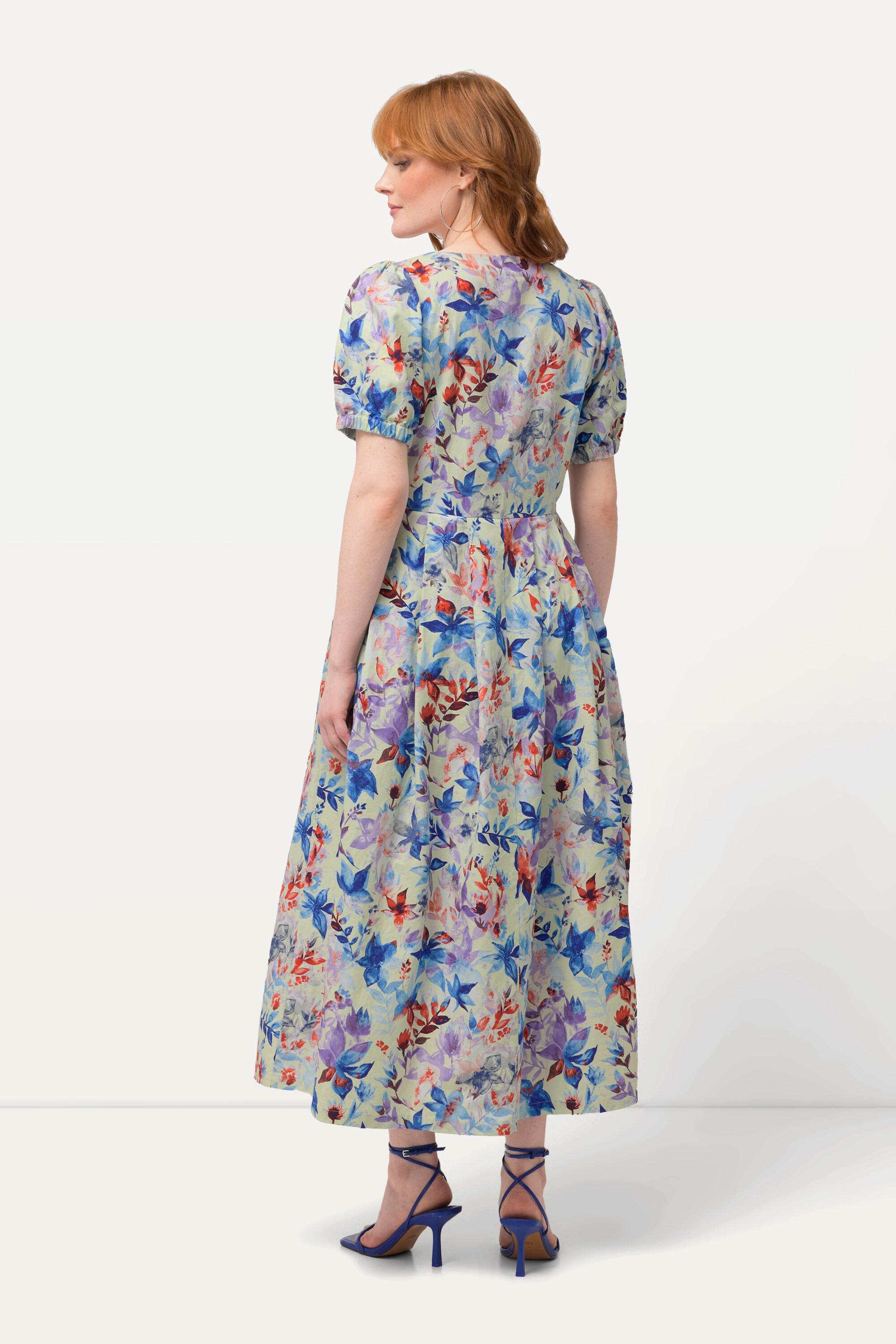 Ulla Popken  Robe midi en lin mélangé. Motif feuilles, décolleté rond et manches courtes bouffantes 