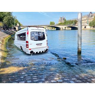 Smartbox  Séjour romantique de 3 jours à Paris, virée en bateau-bus et champagne - Coffret Cadeau 