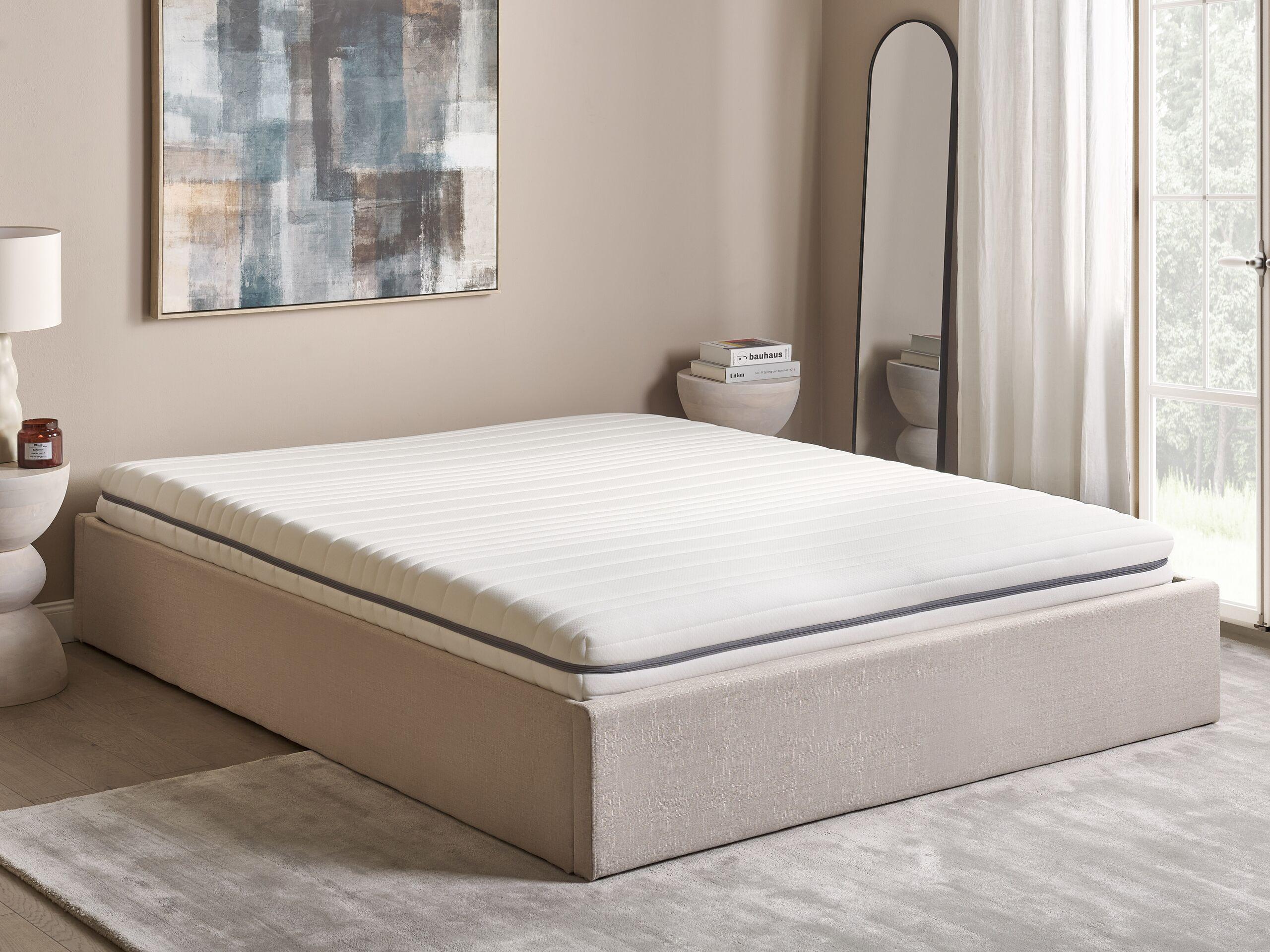 Beliani Matelas en mousse en Polyester ENCHANT - Moyen  