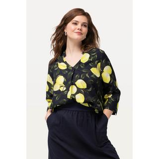 Ulla Popken  Blouse imprimé citrons, col légèrement montant. Décolleté en V et manches 3/4. 