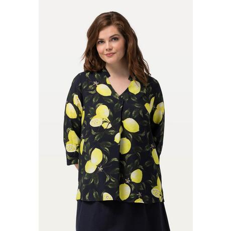 Ulla Popken  Blouse imprimé citrons, col légèrement montant. Décolleté en V et manches 3/4. 