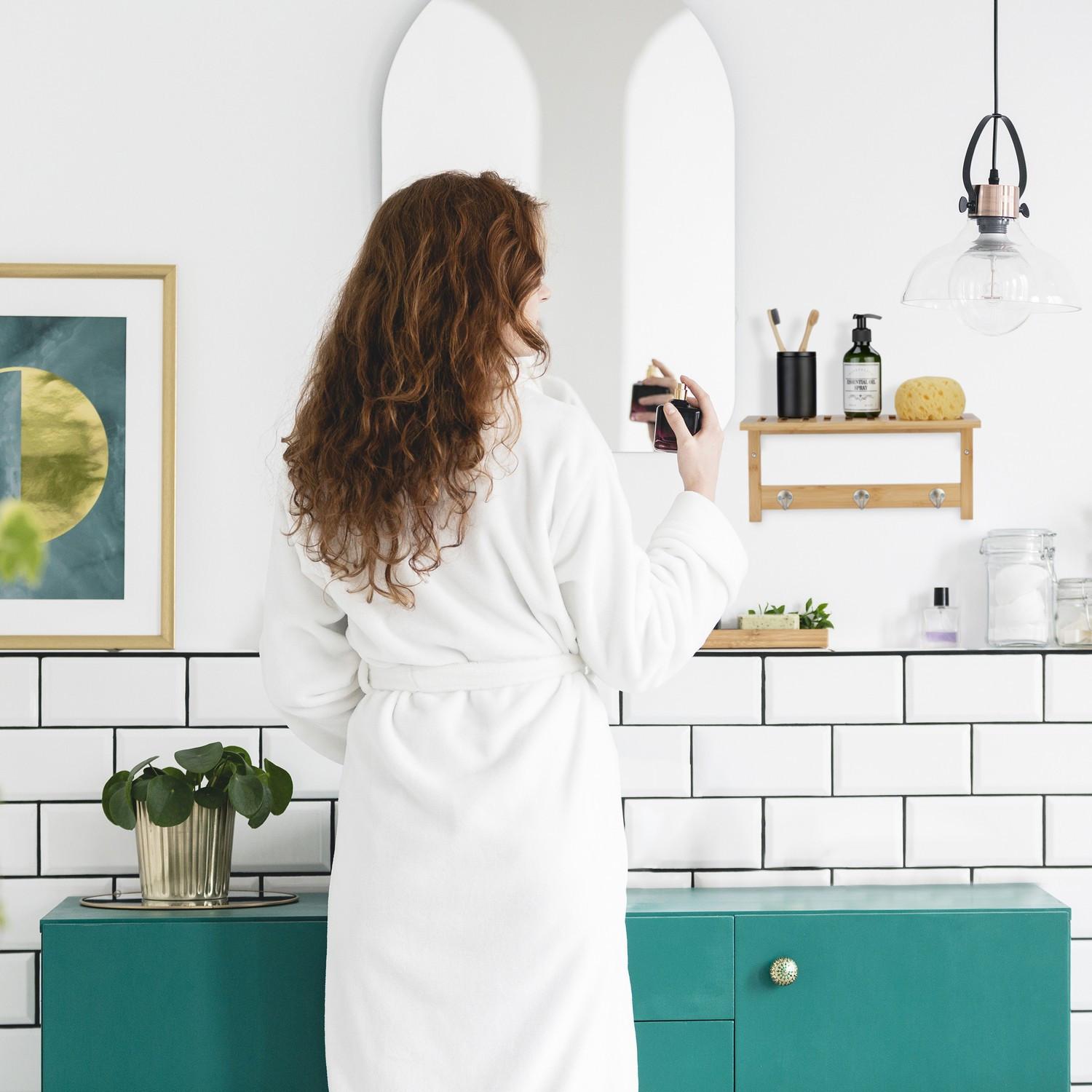 B2X Porta orecchini a forma di cuore  