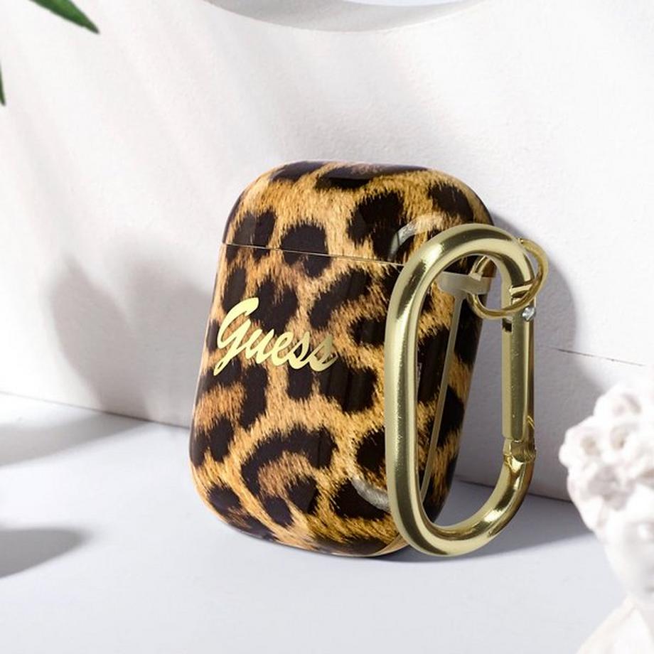GUESS  Guess AirPods Hülle mit Leopardenmuster 