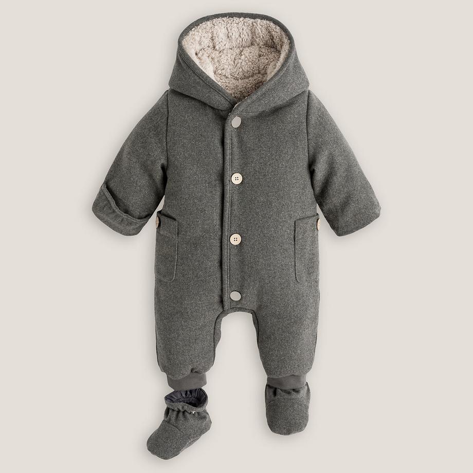 Overall mit Kapuze und Kuschelfutter