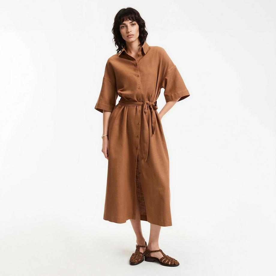 Robe chemise longue manches coudes ceinturée